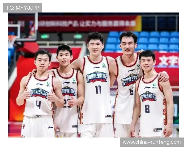 CBA季后赛精彩回顾广东队对战新疆队全场录像分析